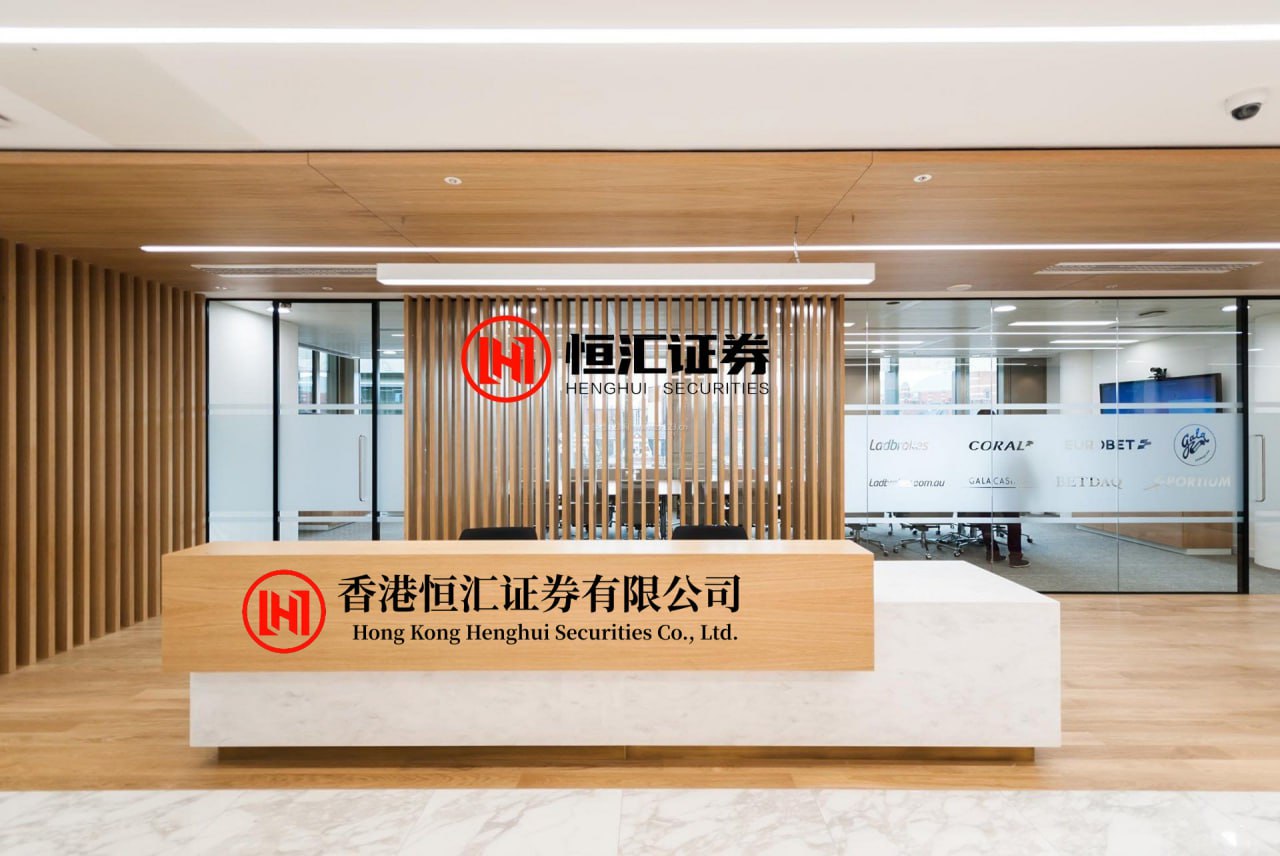 正规的配资平台APP下载 一组海报，看西藏67年的向上之路